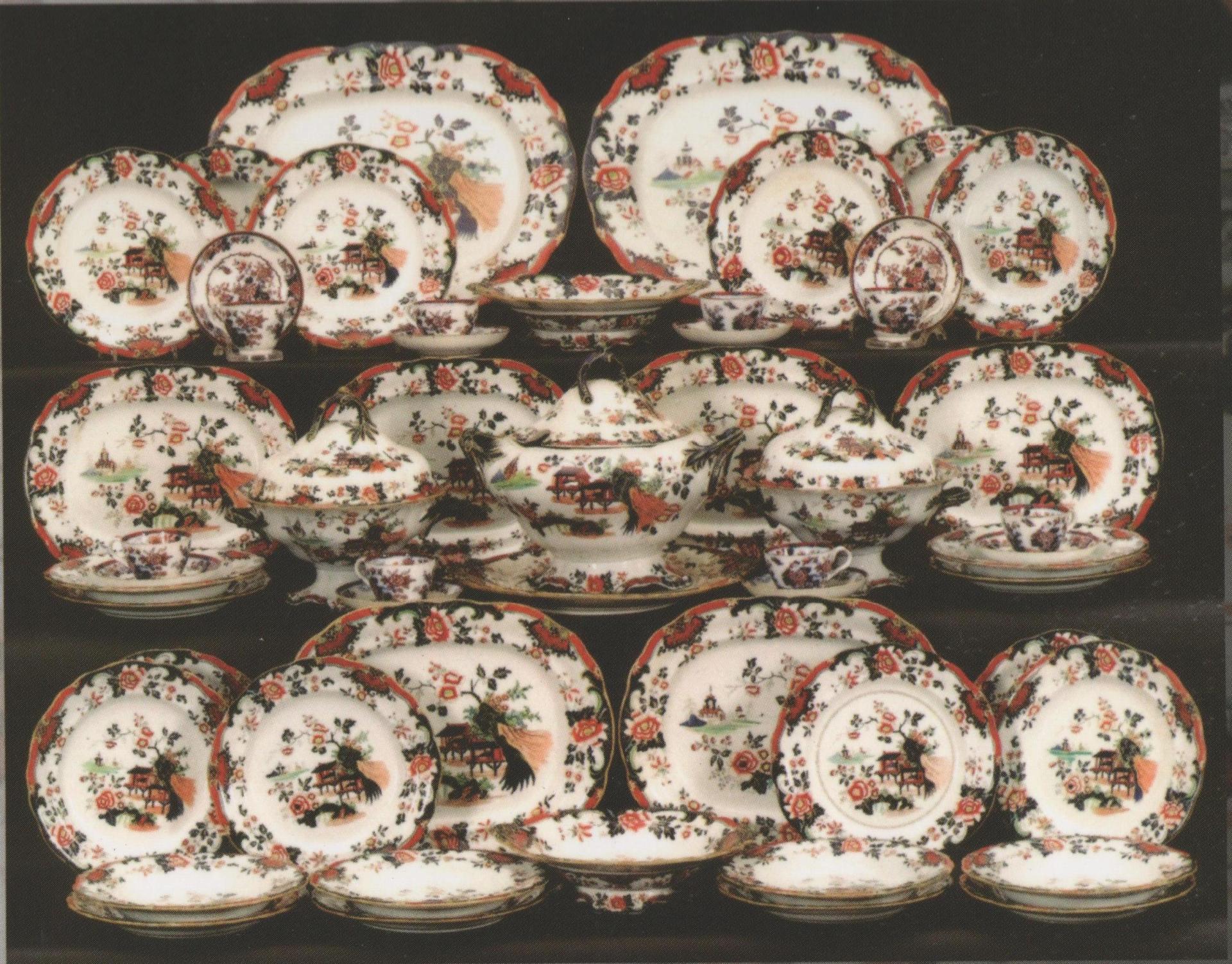 Piatti antichi, servizio da tavola completo