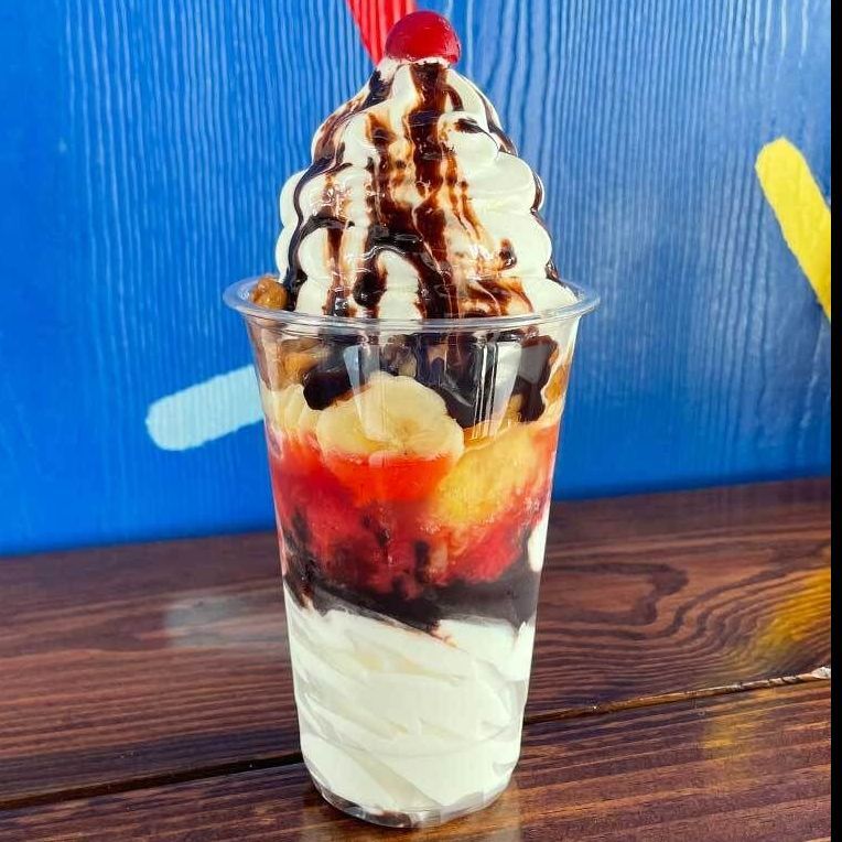 banana-split-sundae