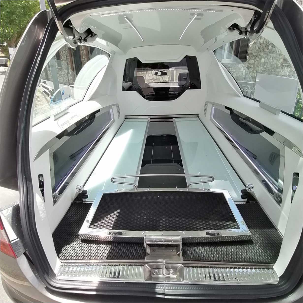 Interni auto funebre