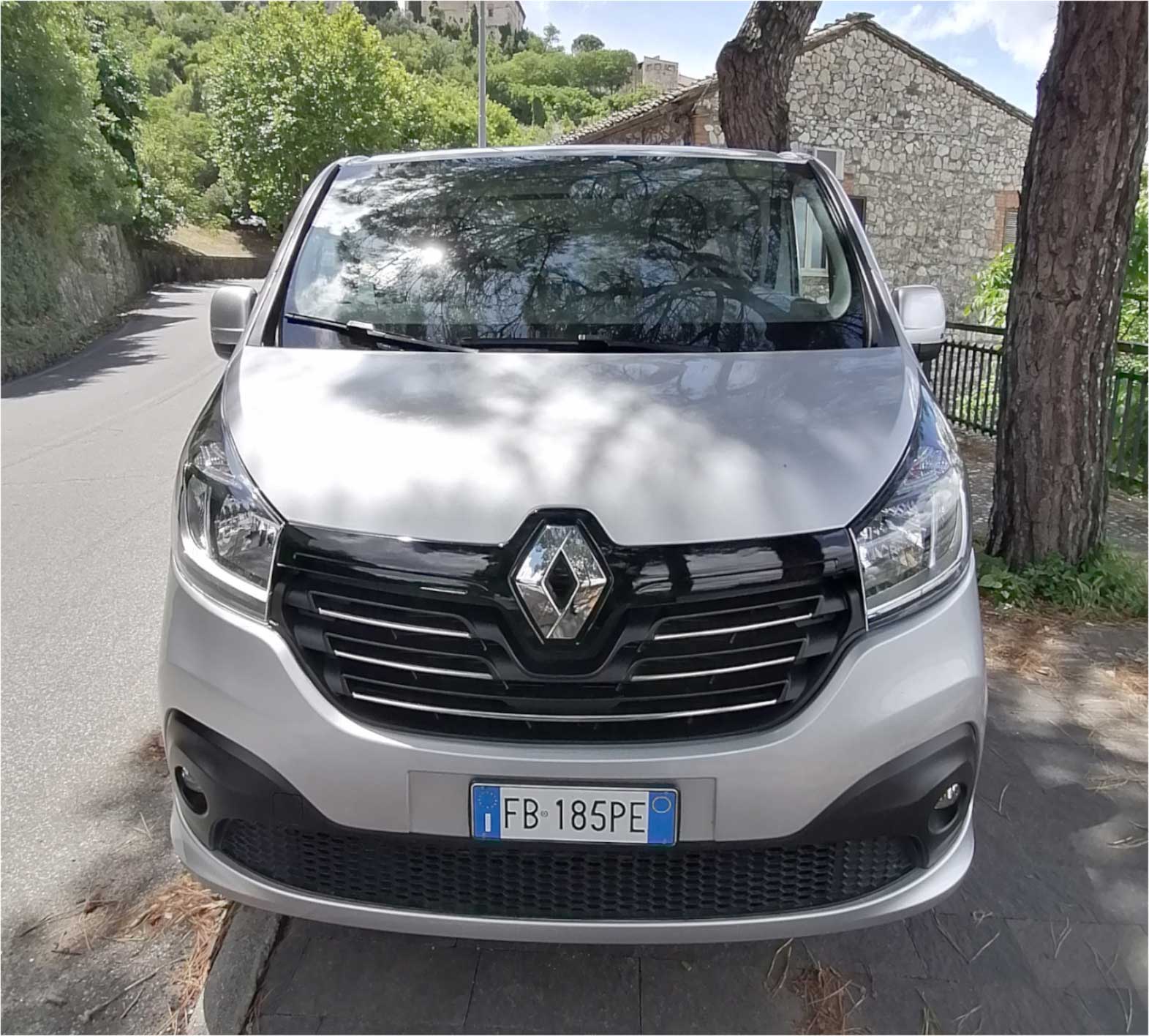 Mezzo trasporto arte funebre