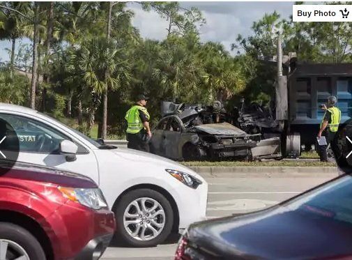 Fatal crash shuts down Collier Boulevard in East Naples