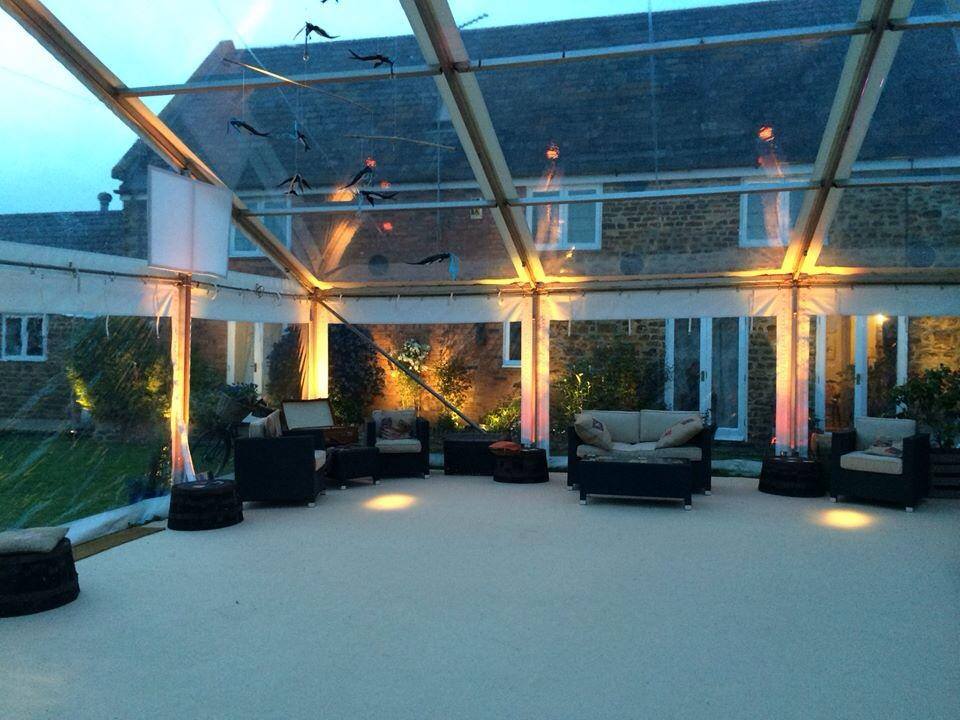 Clear Marquees, Total vision walling
