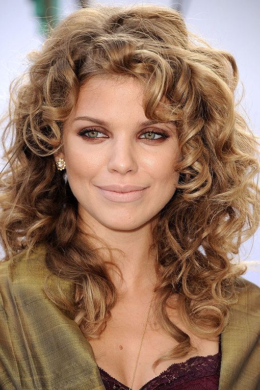 anna-lynn-mccorde-curly-hair-celebrities16-914022_h142252_l