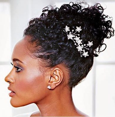 curly-natural-hairstyles-black-women-i4