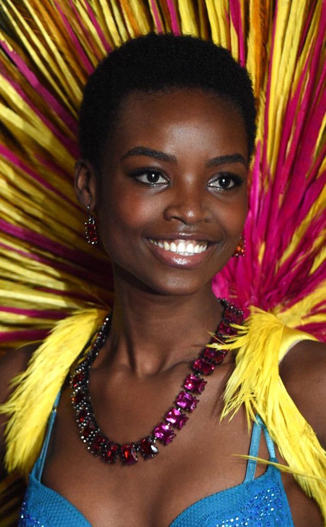 rs_634x1024-151111150736-634-maria-borges-victorias-secret-fashion-show-hair
