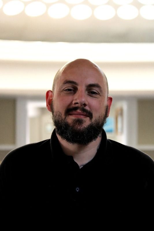 Roy Hinks, The Royal Maritime Hotel