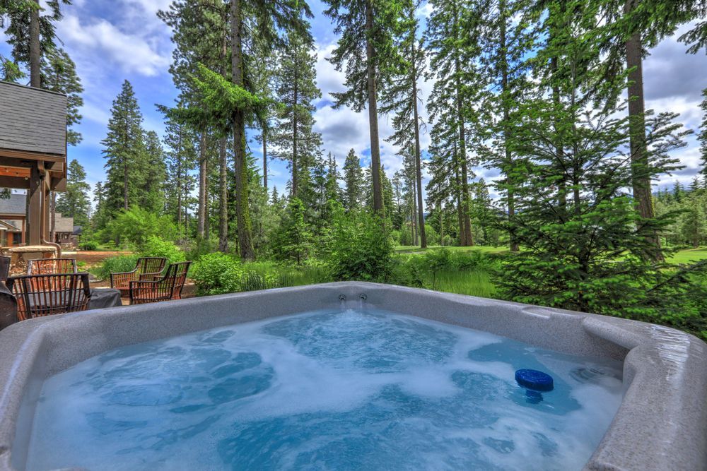 Custom Hot Tub Summit Hot Tubs