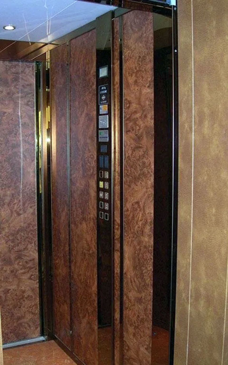 Ascensore dal design classico