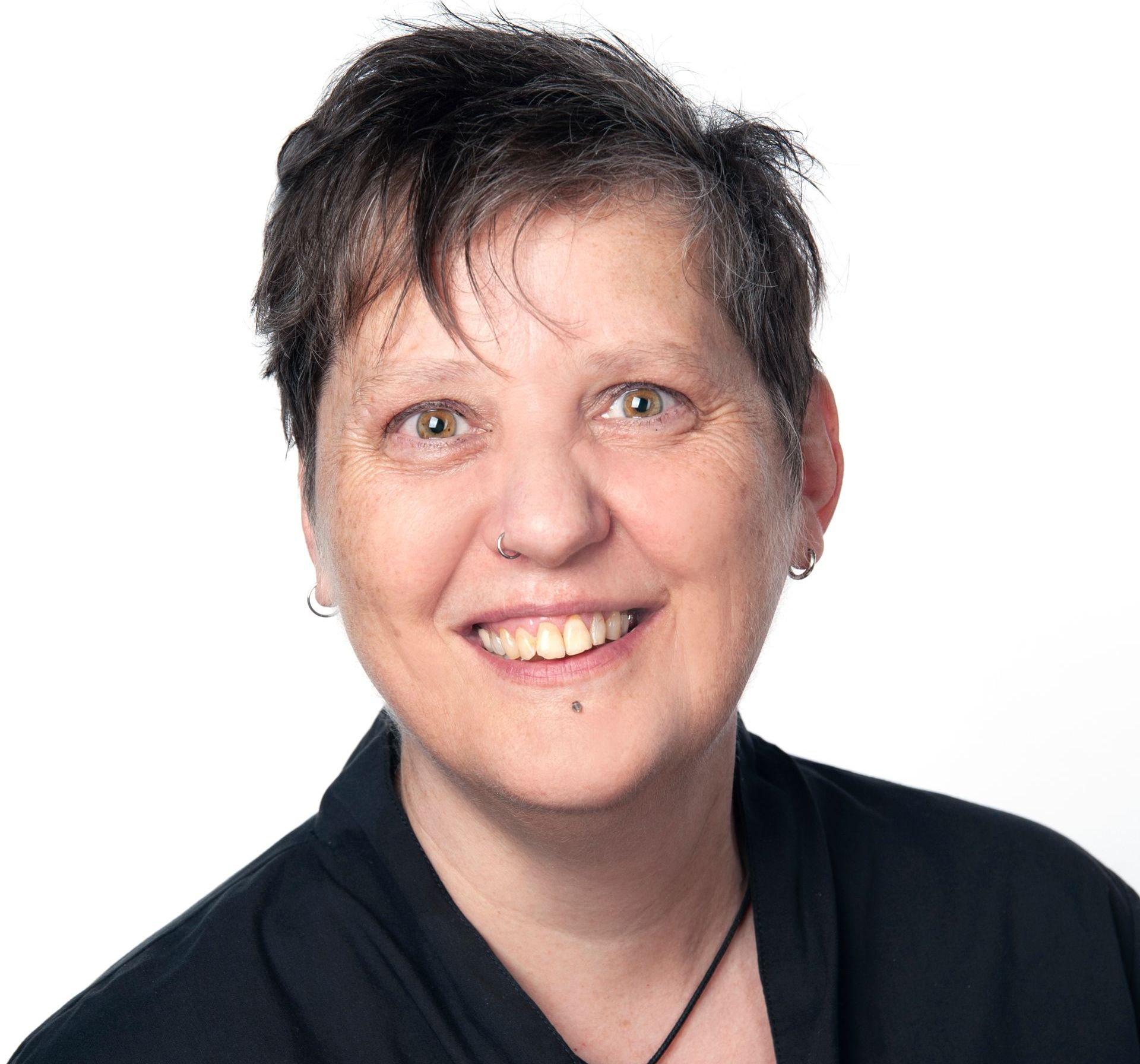 Yvonne Scharf