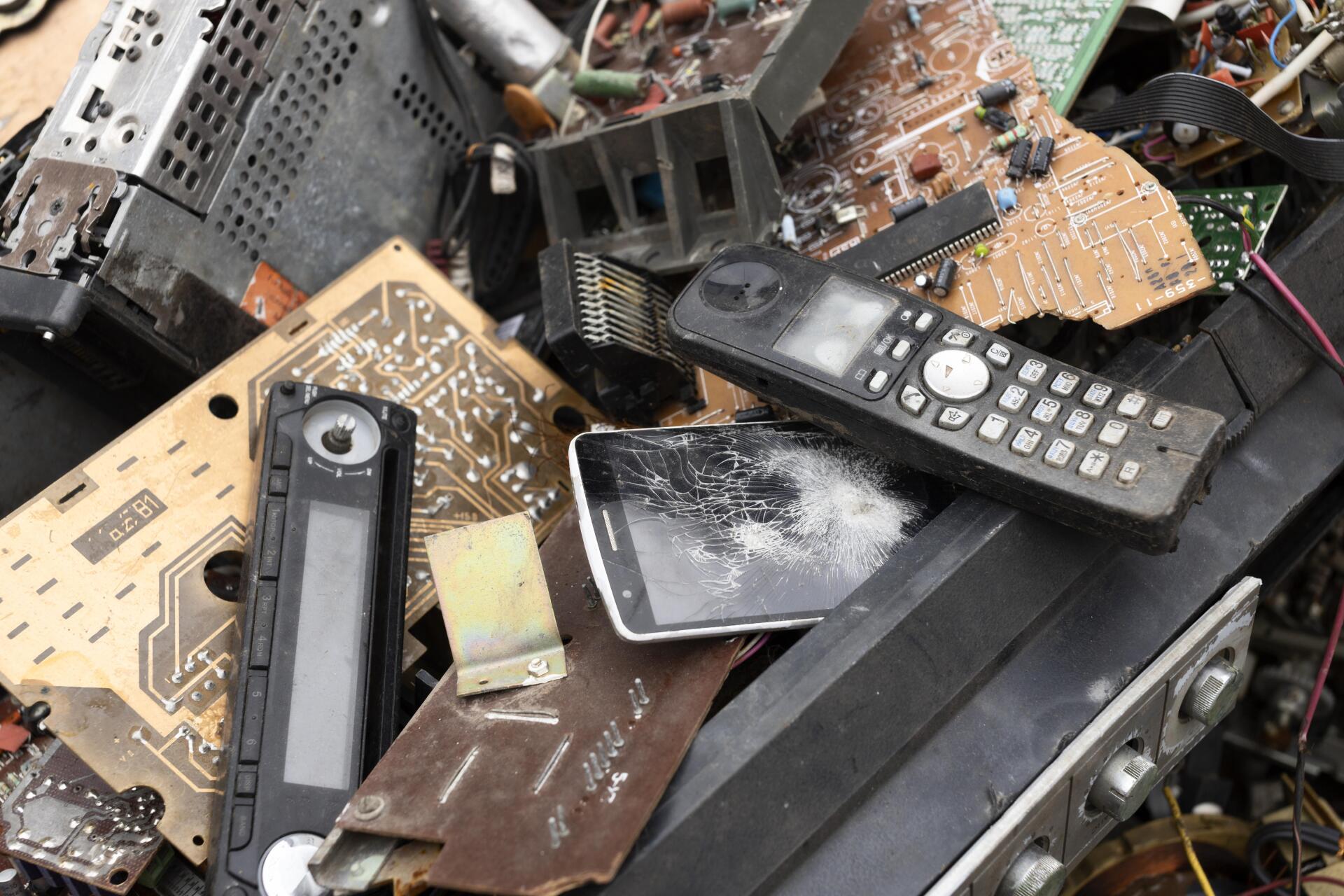 Reciclaje de basura electrónica