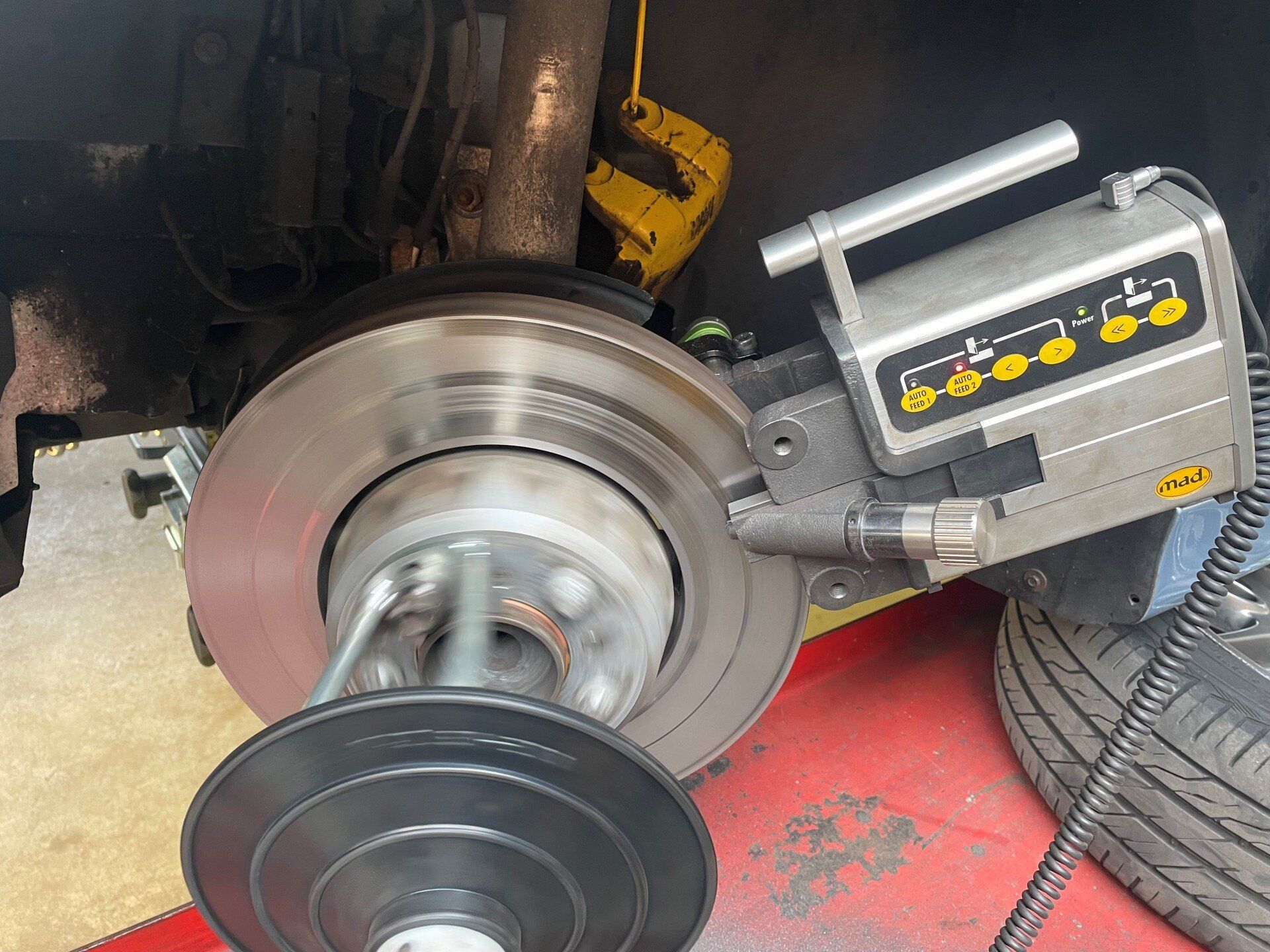 Remschijven afdraaien BMW E39 M5