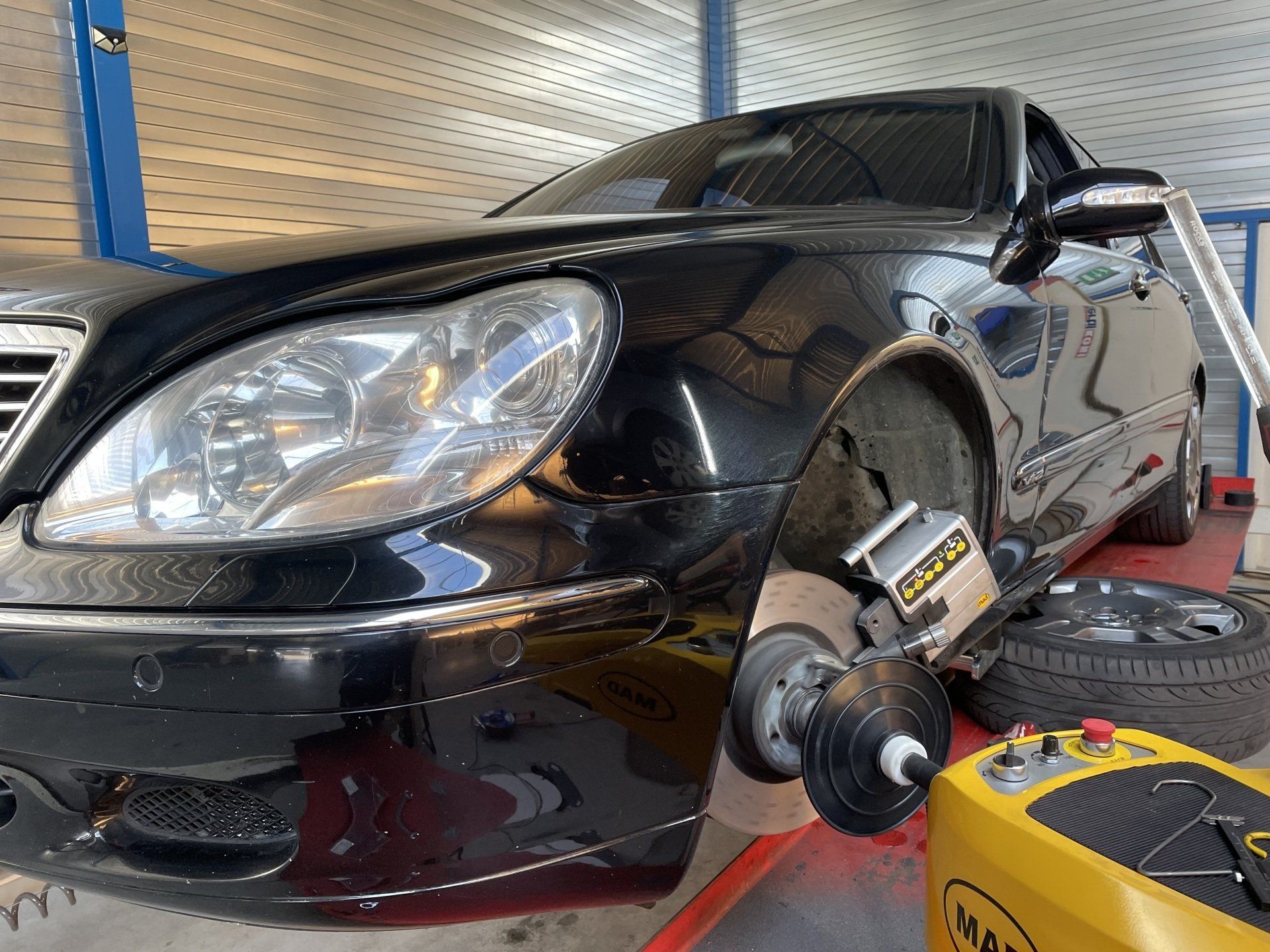 Kromme remschijven Mercedes S600L