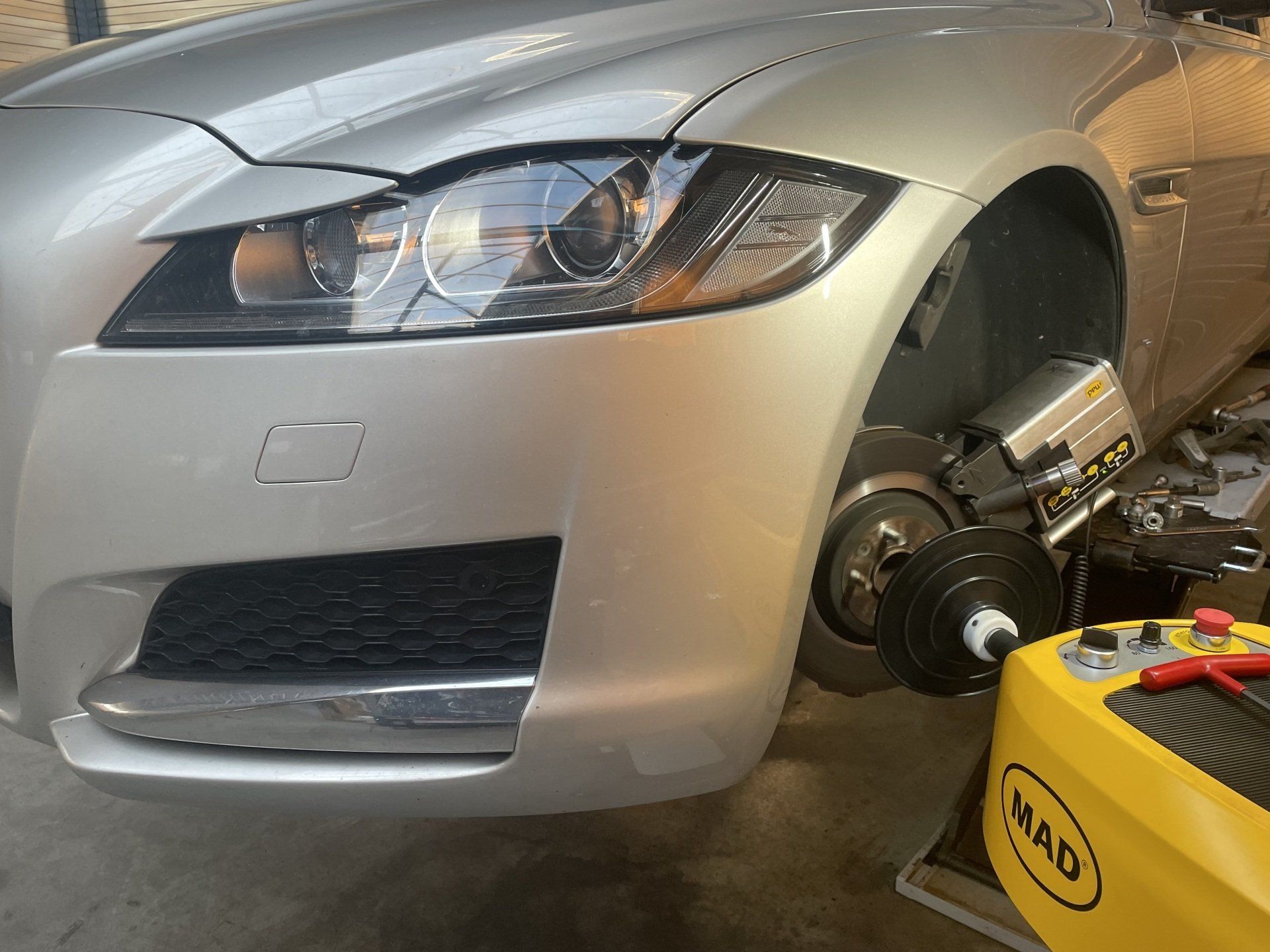 Kromme remschijven Jaguar XF