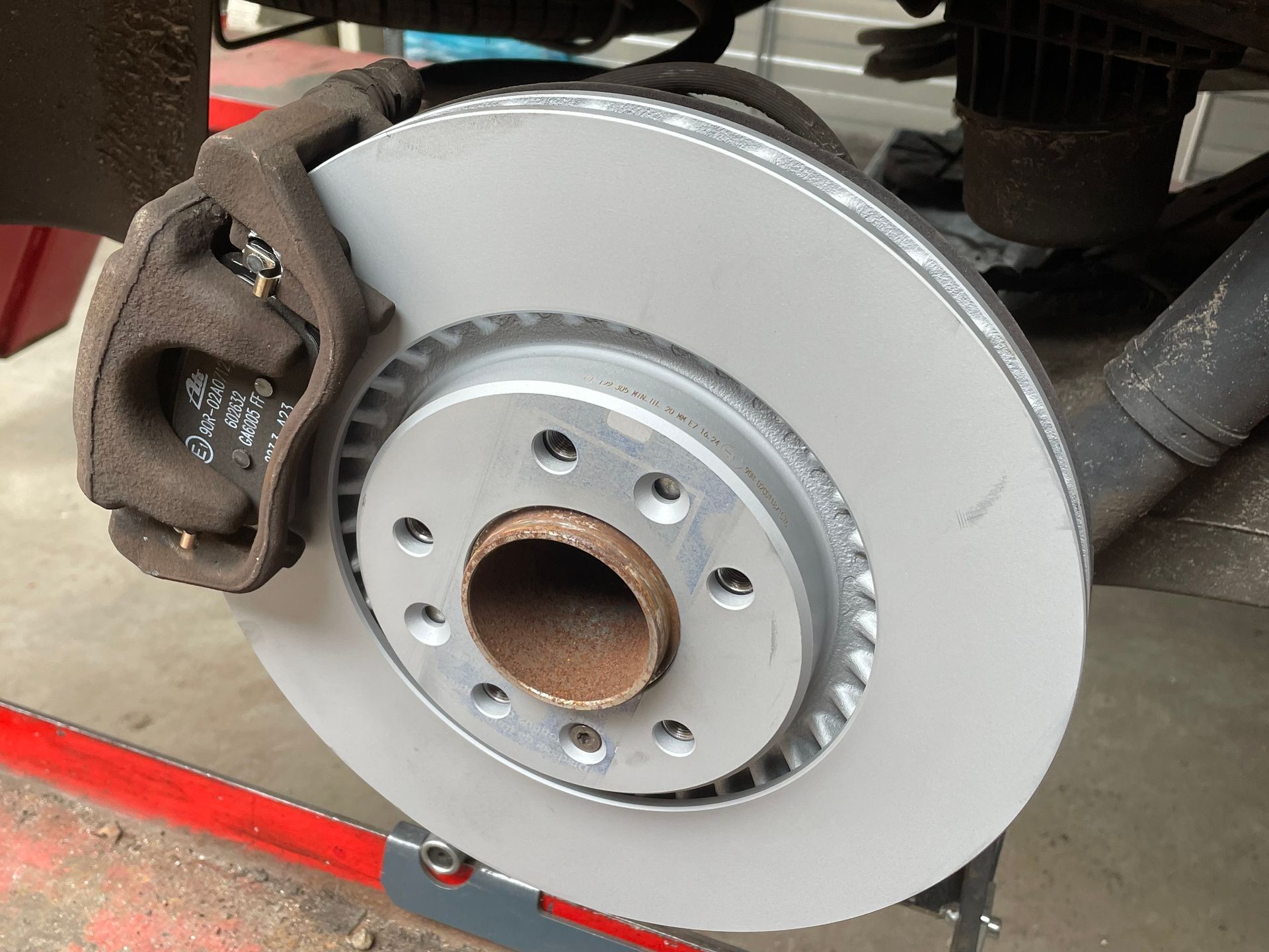 Peugeot Expert remschijven vervangen