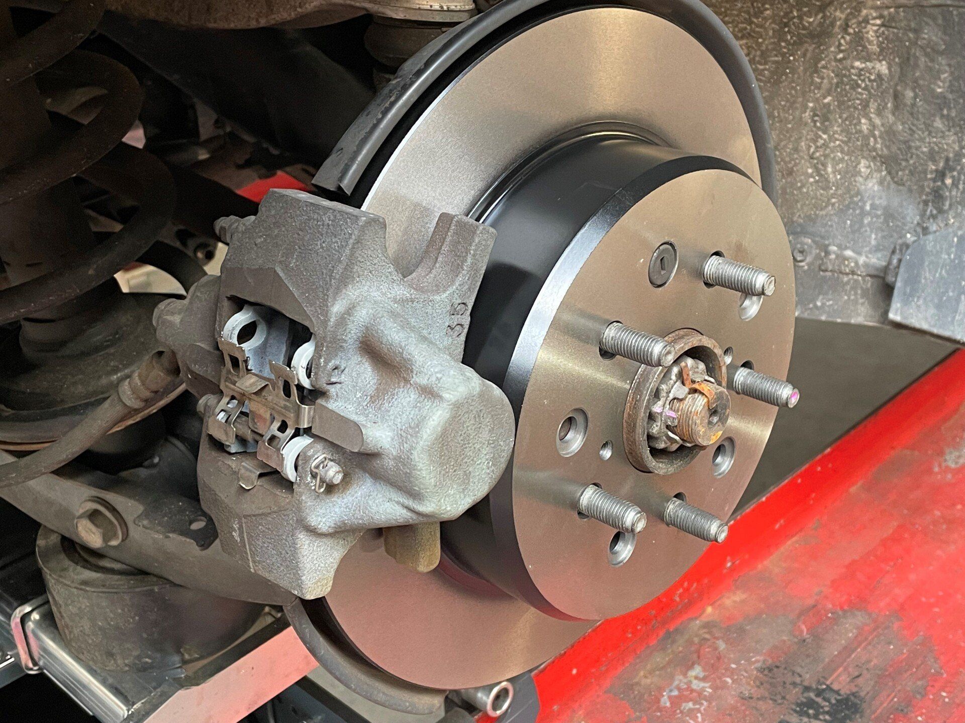 Remschijven vervangen Toyota Aristo