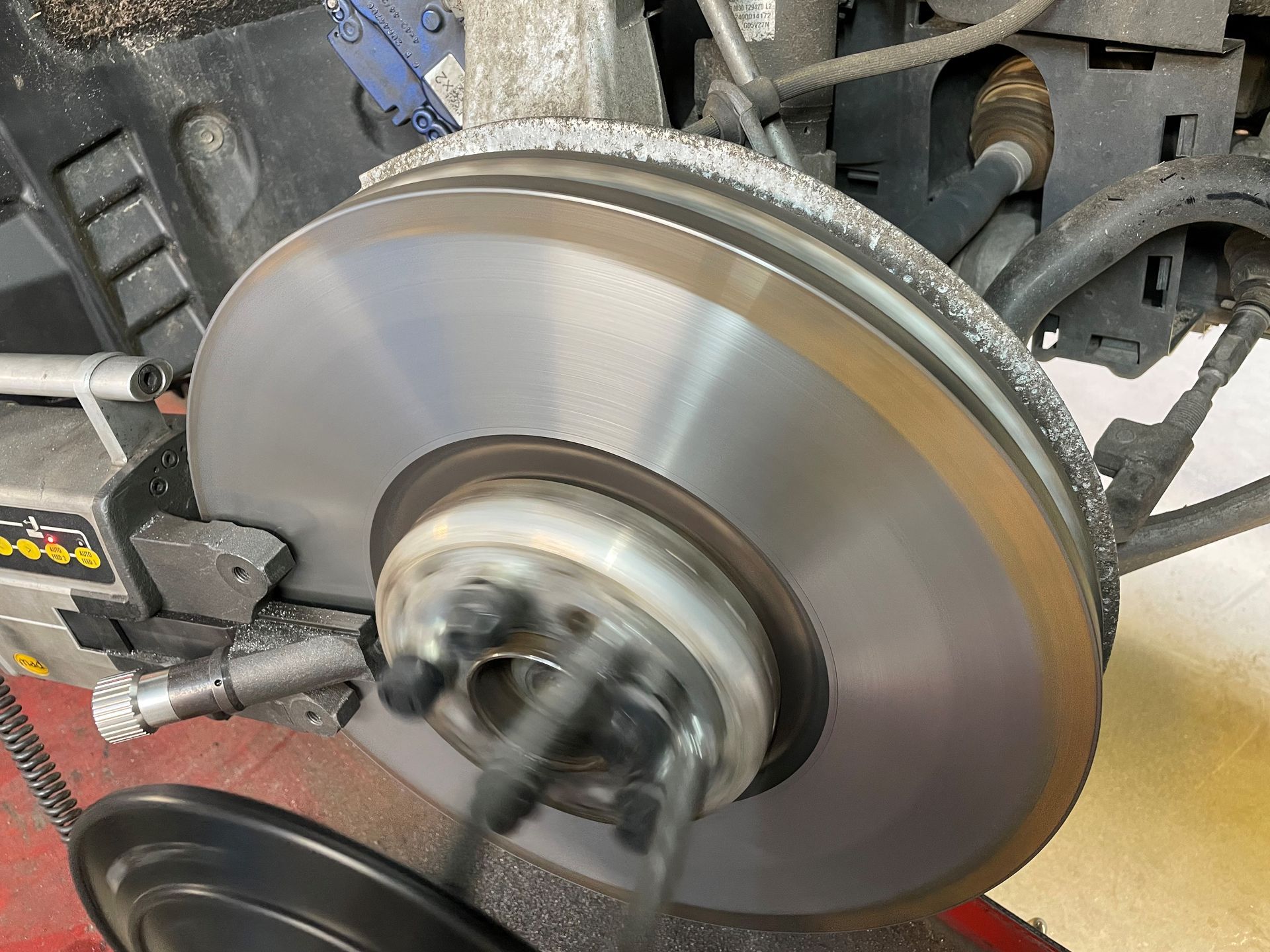 Remschijven afdraaien BMW X5 G05 xDrive 45 e iPerformance