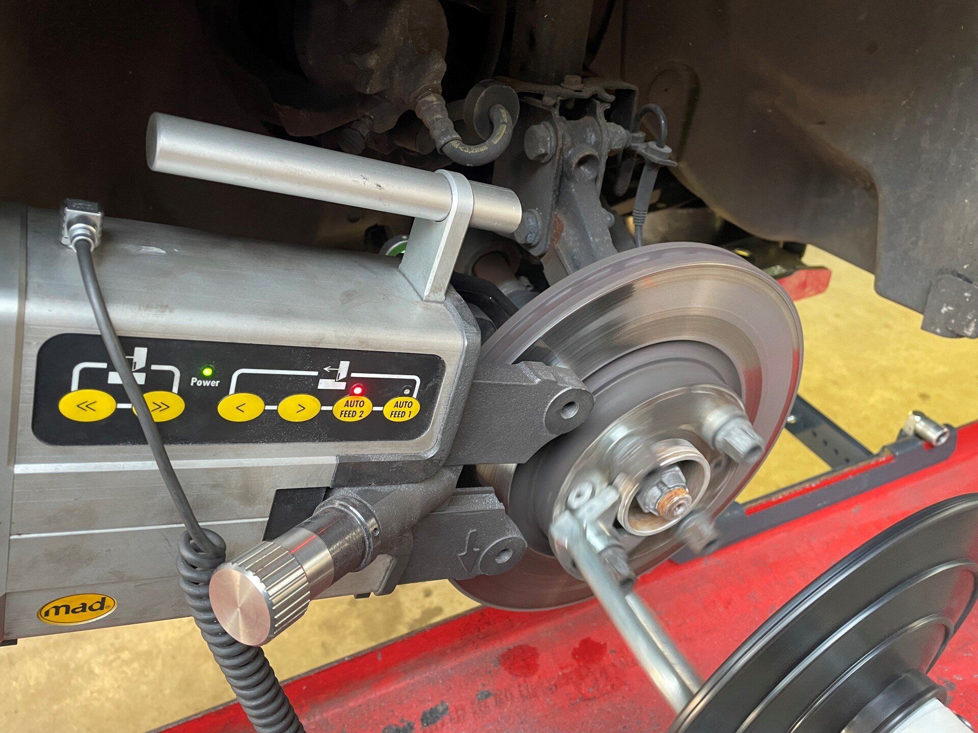 Renault Clio remschijven afdraaien