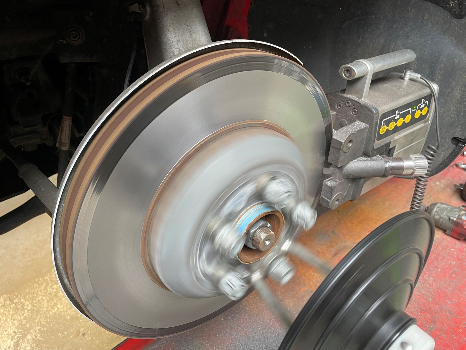 Remschijven afdraaien Tesla Model 3