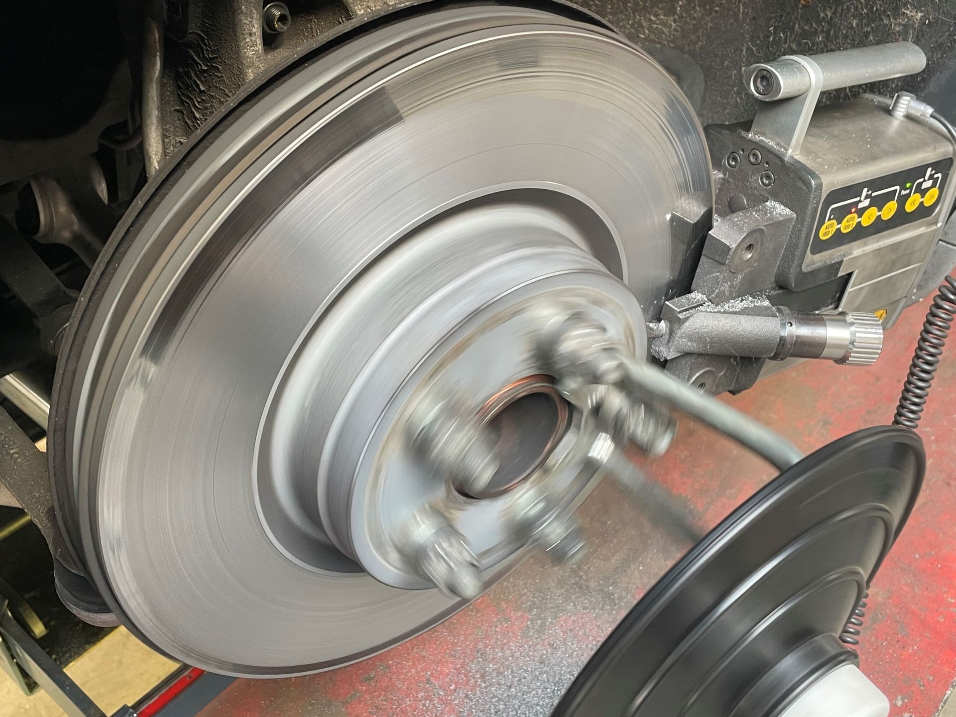 Remschijven afdraaien Tesla Model S