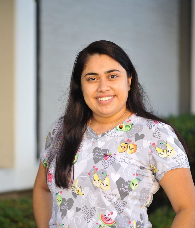 Rachel, Dental Hygienist | smile makeovers, root canals, periodontal treatments, extractions, fix grinding Alexandria VA