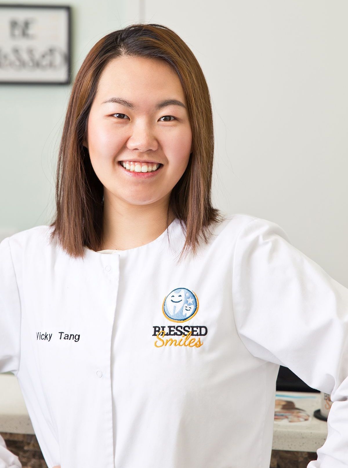 Yajaira | Get smile makeovers, root canals, periodontal treatments, extractions, crowns, fix grinding in Alexandria VA