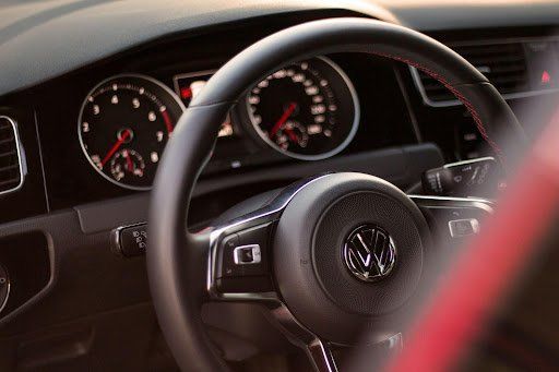 kisaran harga oli mobil volkswagen polo