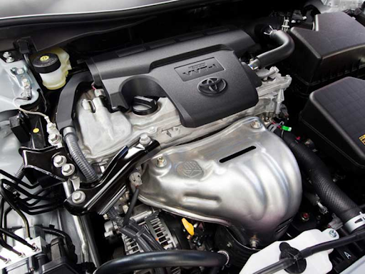 oli mesin mobil matic untuk alphard