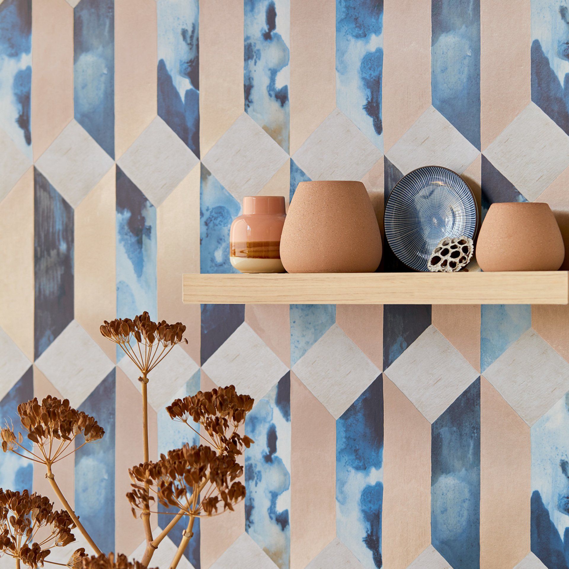 Wallpaper selection at Benjamin Moore