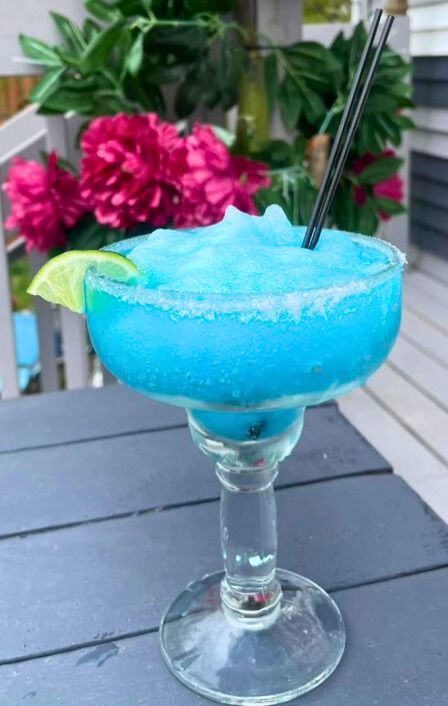 Blue margarita at El Sureño