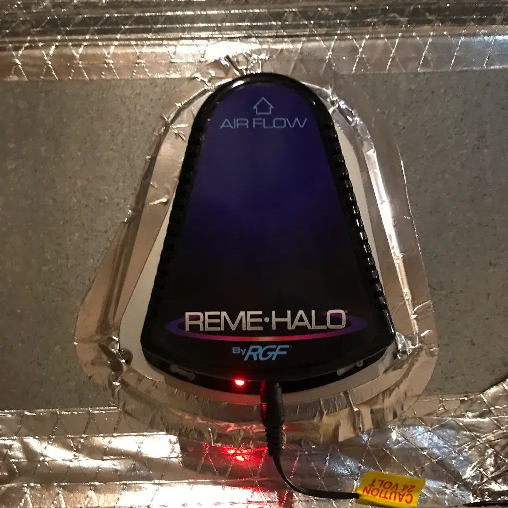 A device that says rene halo on it
