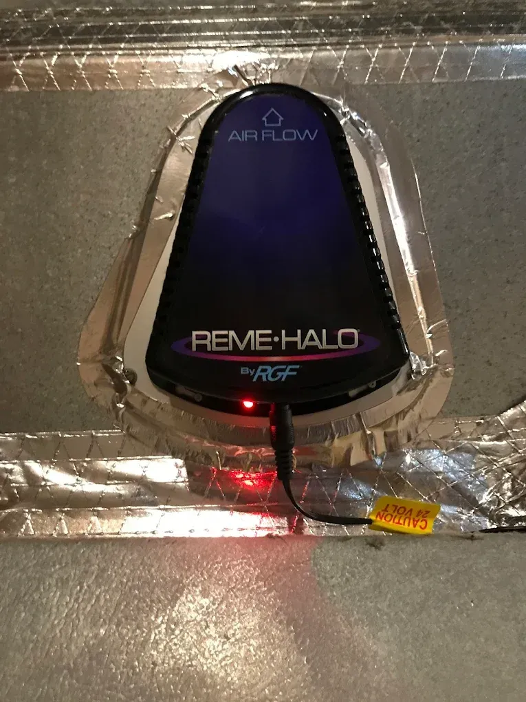 A device that says rene halo on it