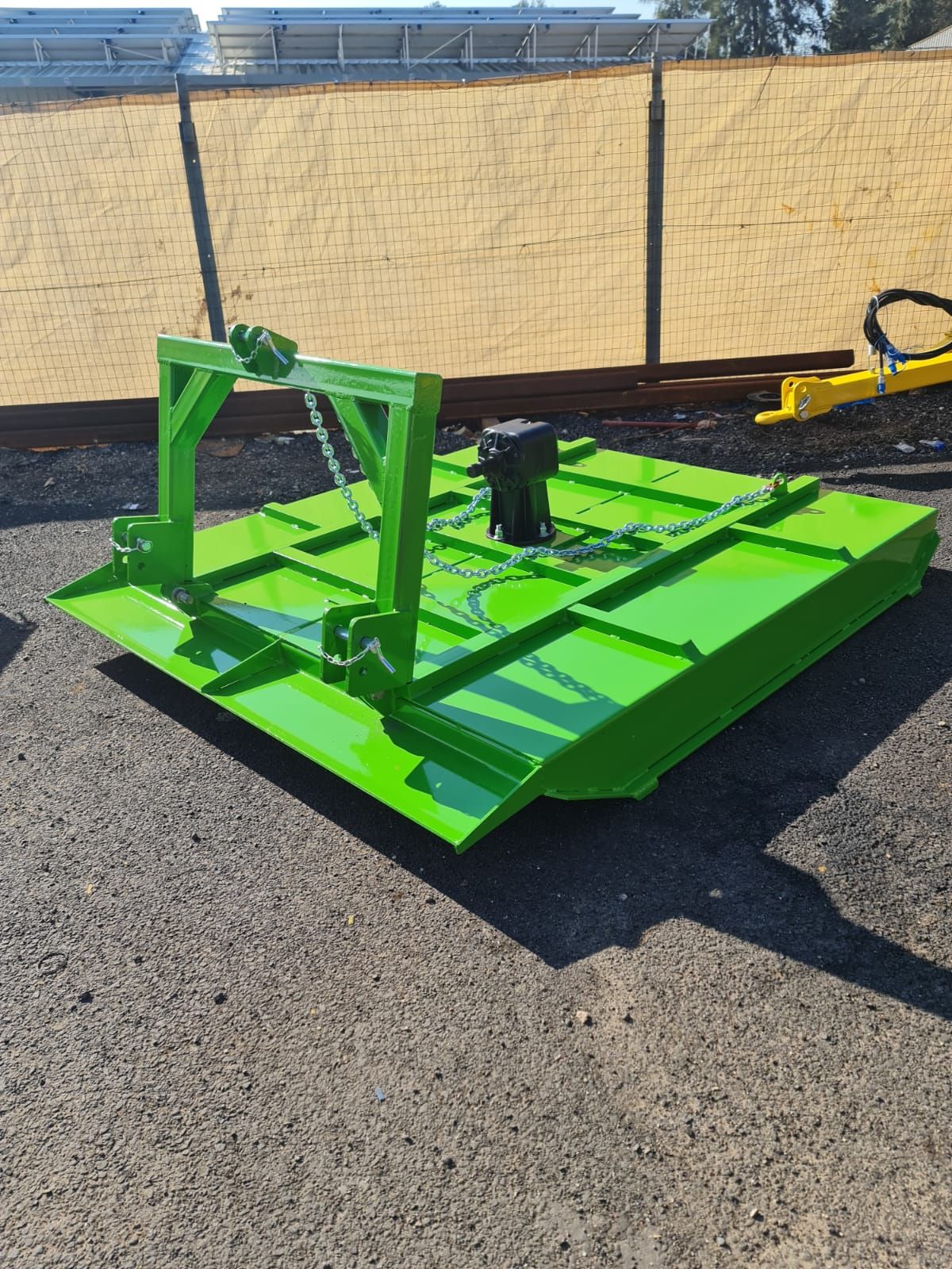 <p class="rteBlock">מכסחת שרשאות</p>