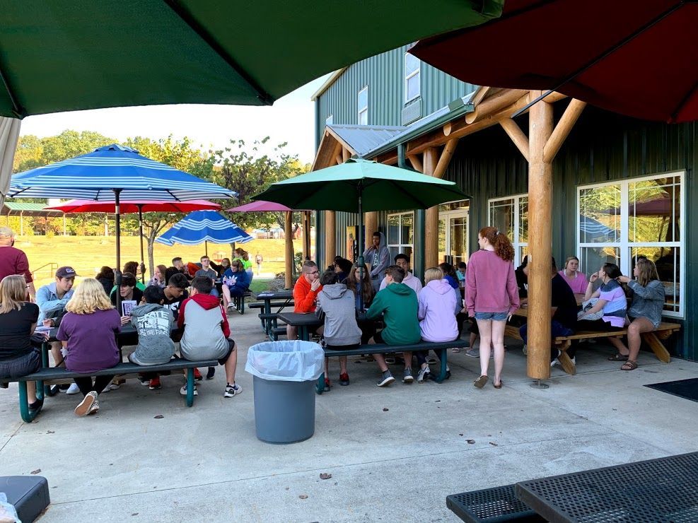 Image of UR Student Ministries at camp