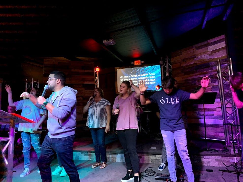 Image of UR Student Ministries worship service