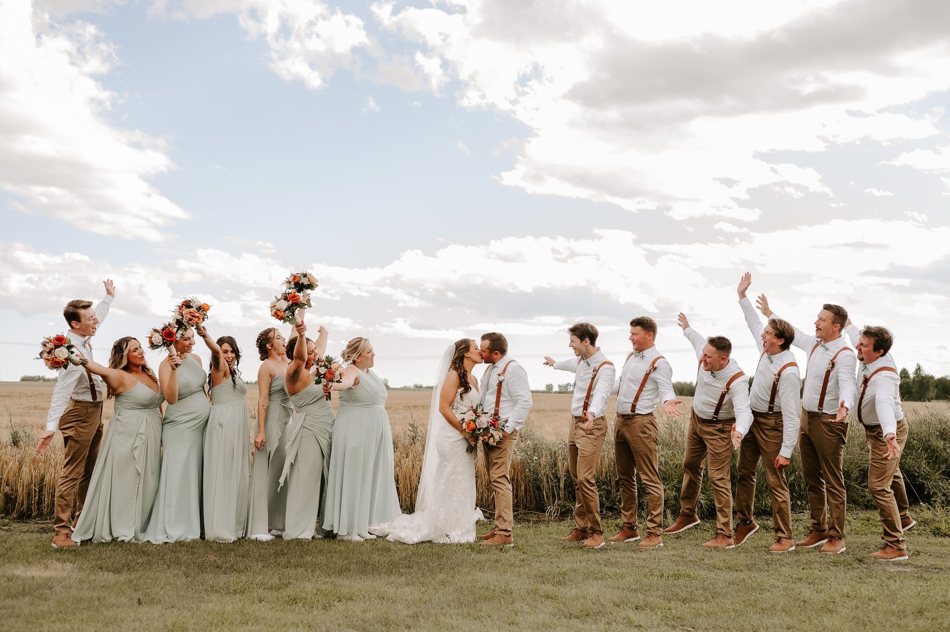 planning your 8 hour wedding photography - bridal party sky shot - shayna fearn photography