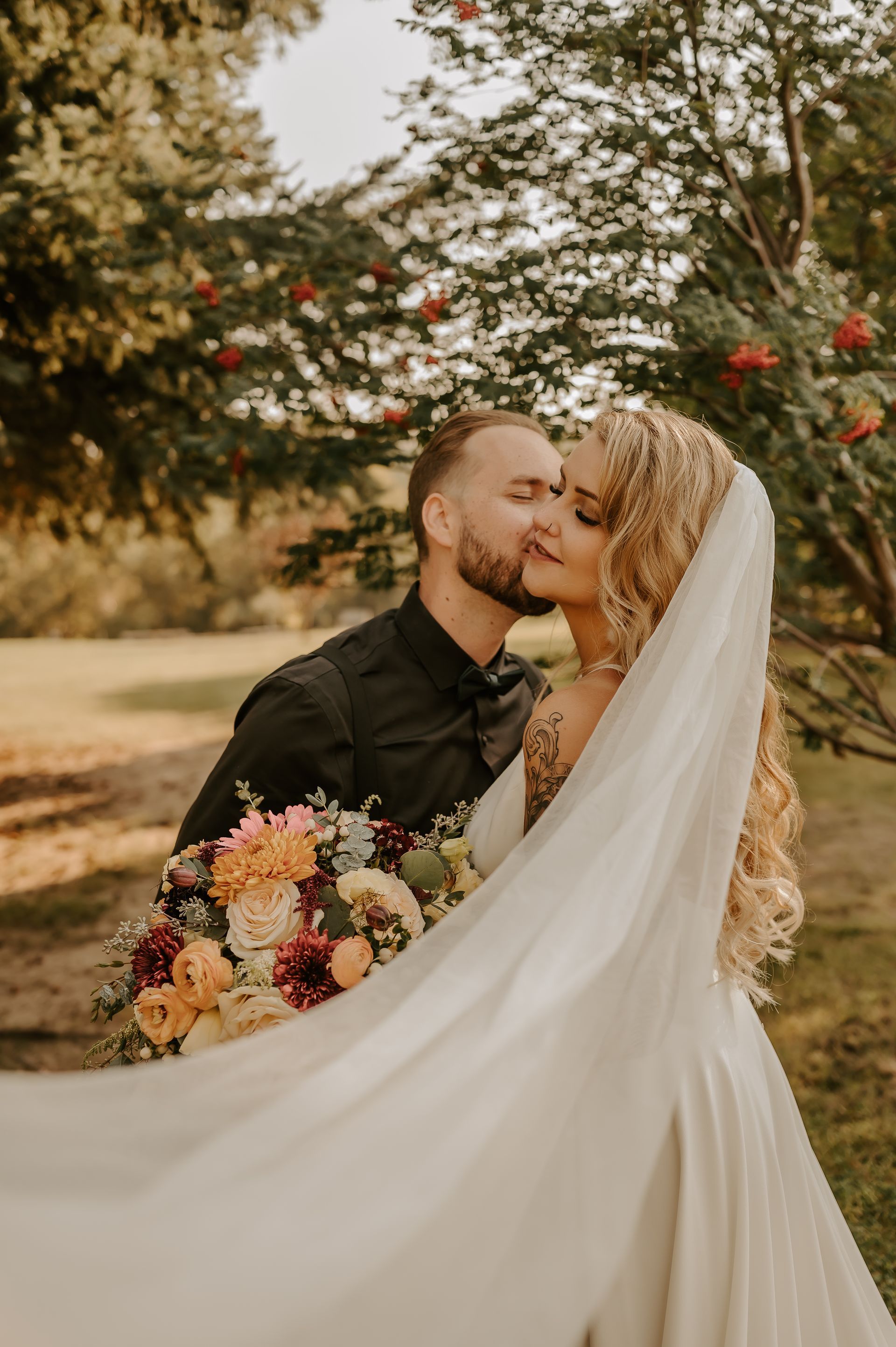 Edmonton Wedding Photography - Wedding Couple Posing