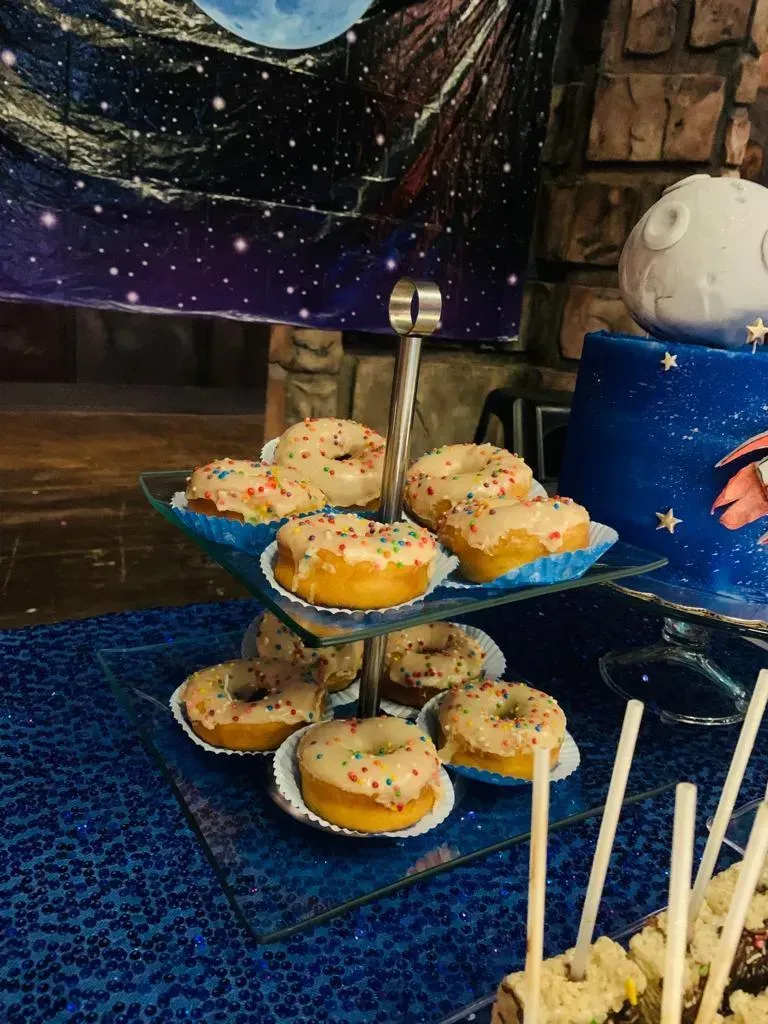 Magic Hmo donas y cake pops.