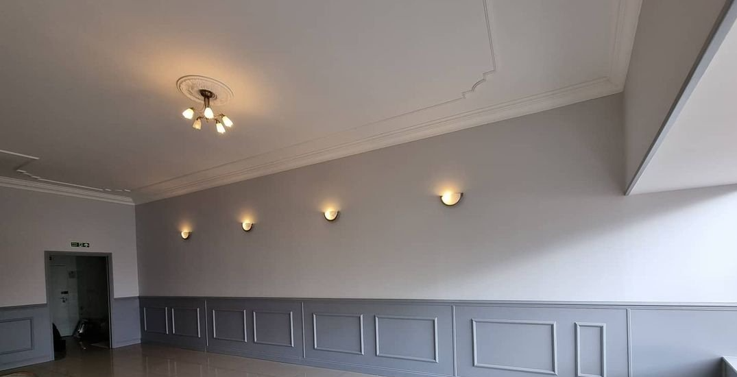 Commercial decorating services restaurant