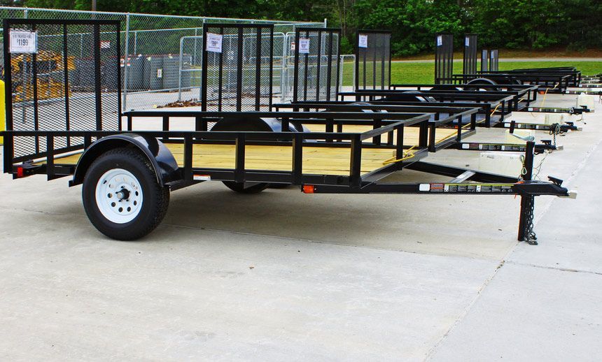 Row Of Brand New Utility Trailers Lined Up — Bearfast Bearquip In Gunnedah NSW