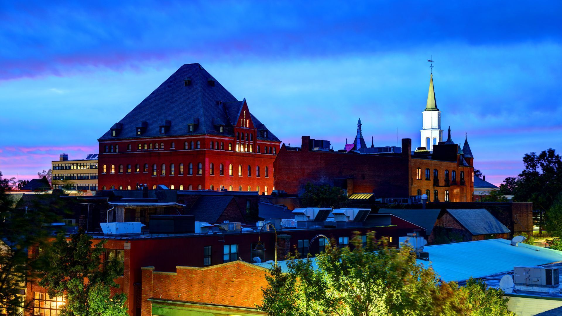 Affordable & HighEnd Burlington Furniture Stores You Can’t Miss