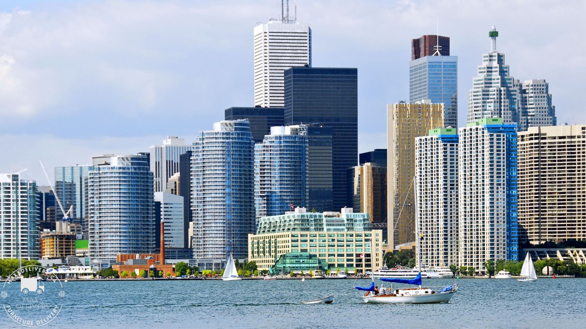 A boat is in the water in front of a city skyline - how to save on moving costs