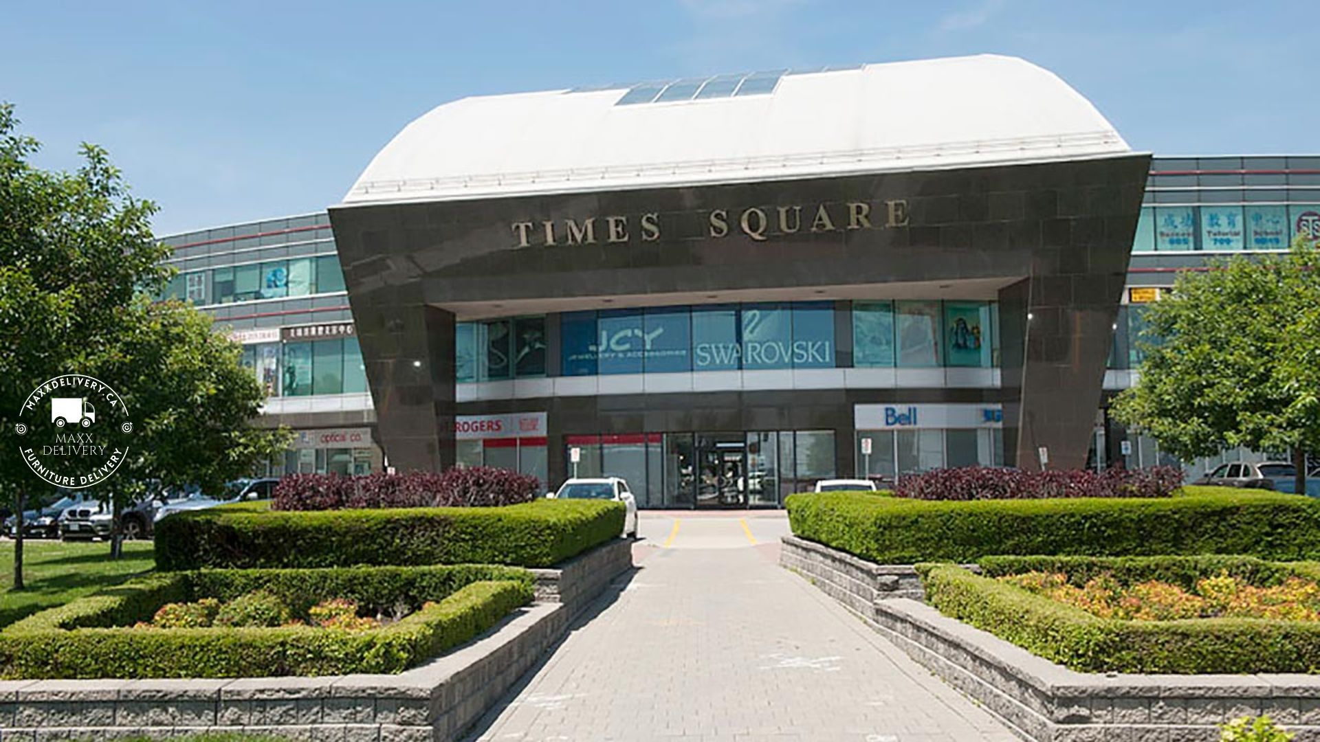 A large building with the words times square on it