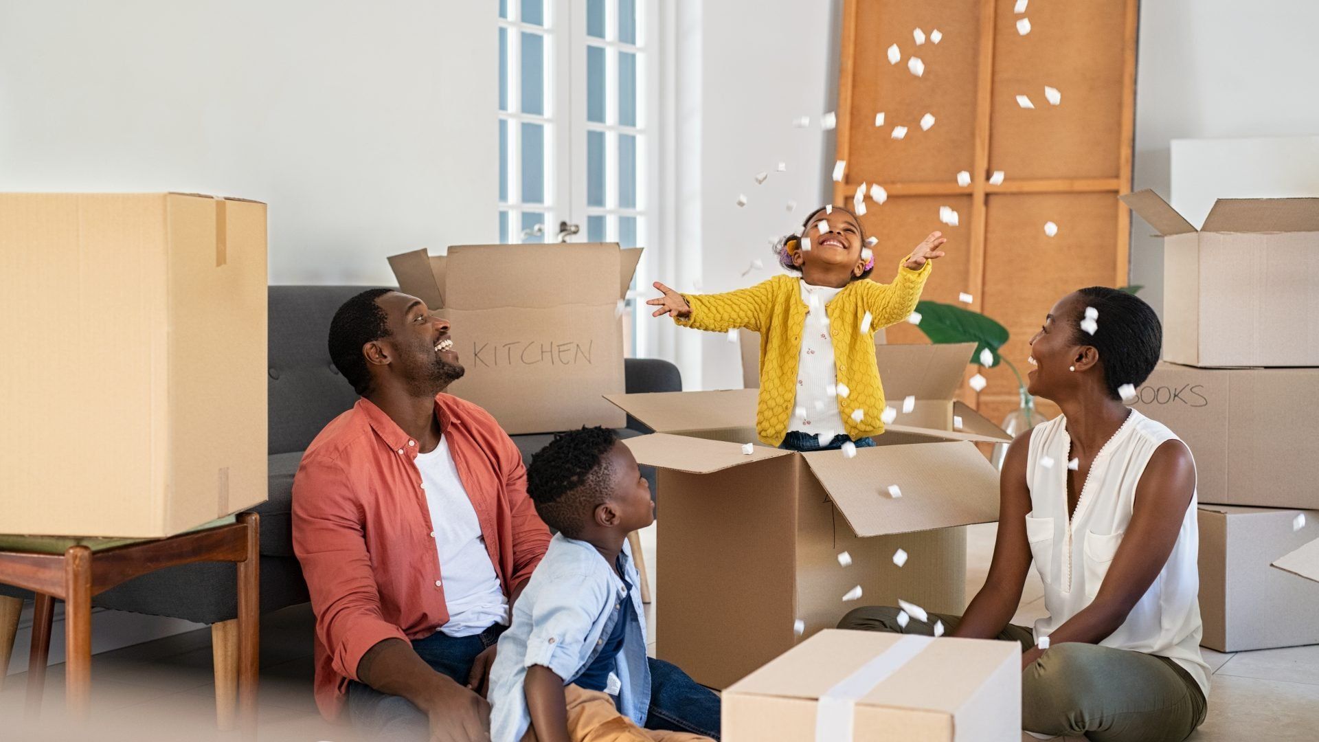afro family moving furniture with maxxdelivery.ca