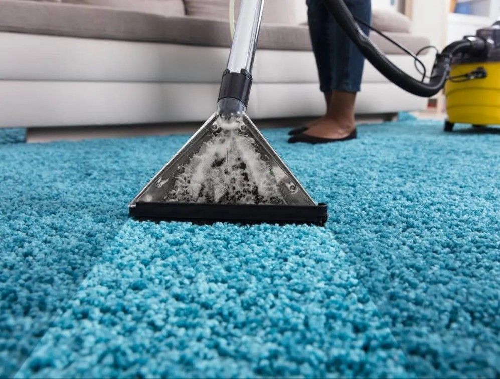 Squeaky Cleaners Nottingham cleaning a carpet in Awsworth