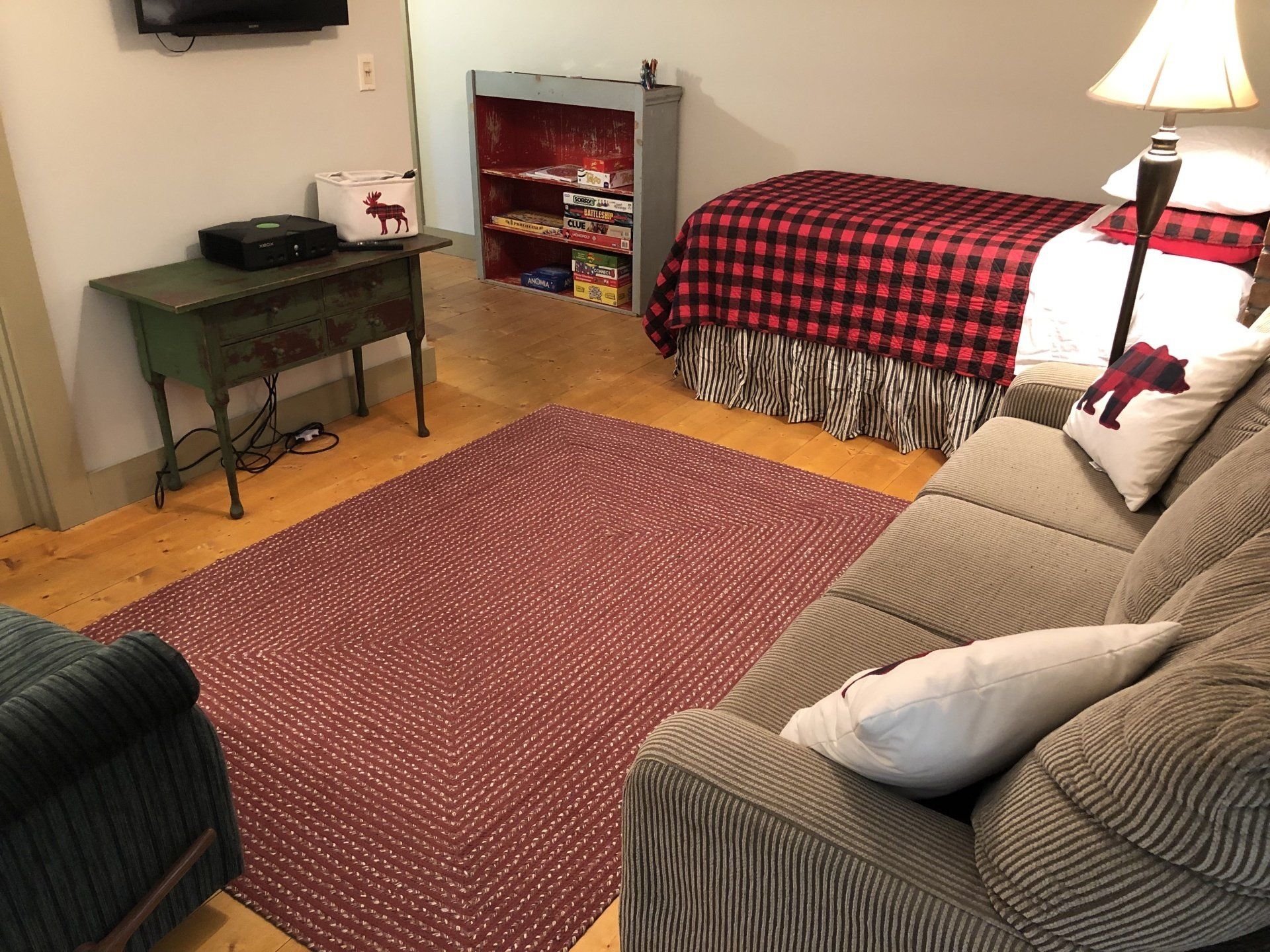 The Guest House living room in East Burke, VT