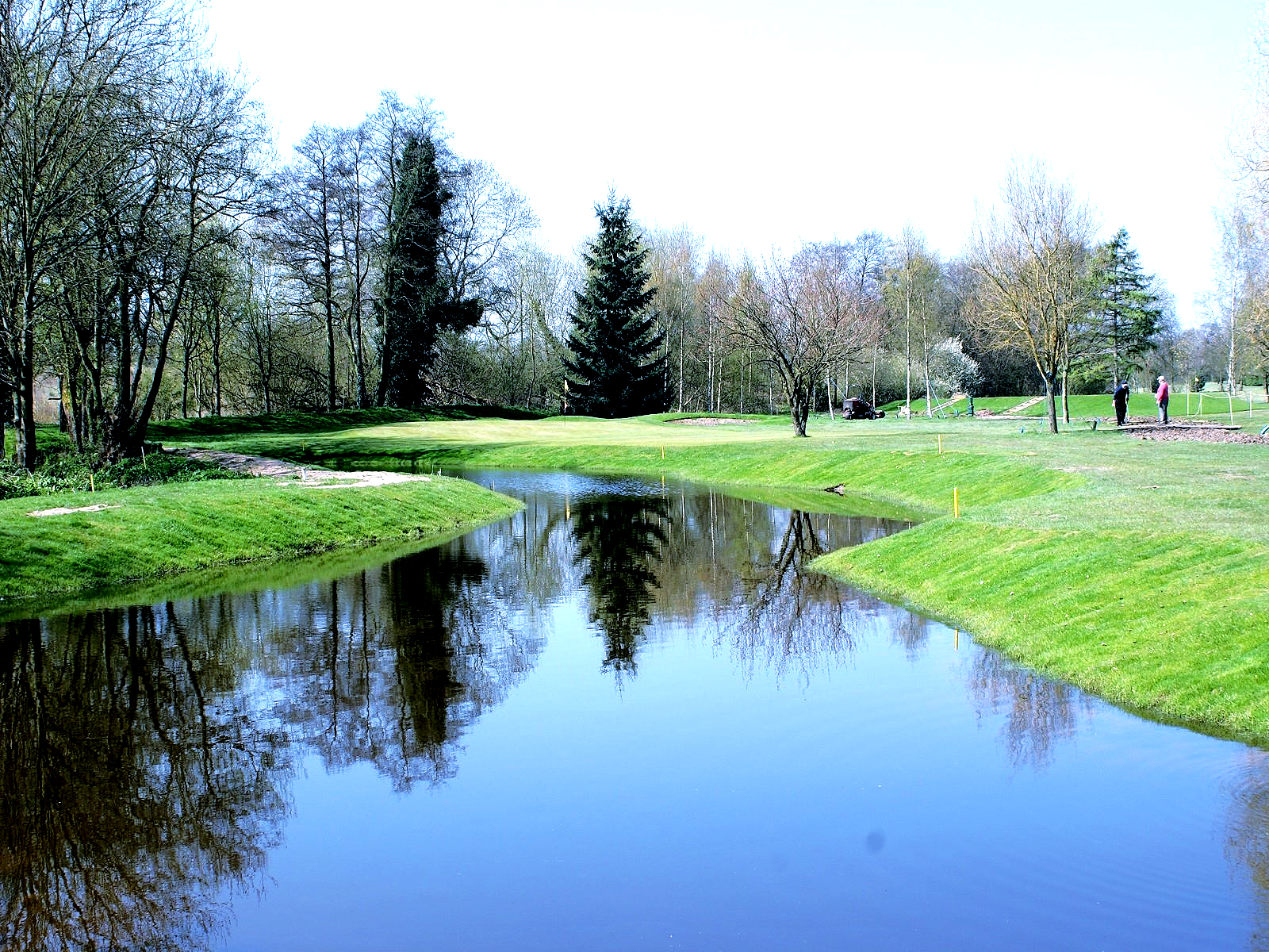 pond design at shirley golf club
