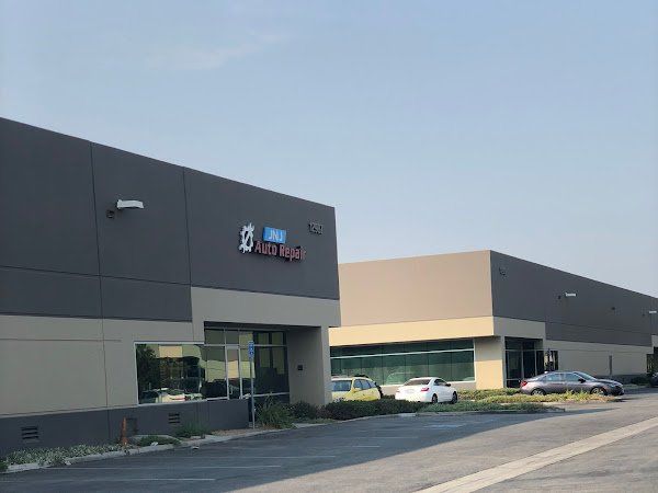 Commercial Building Exterior — Santa Fe Springs, CA — JNJ Auto Repair