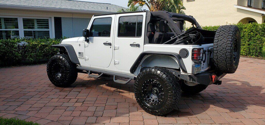 White Jeep Rear View — Melbourne, Florida — A Absolute Mobile Auto Detailing