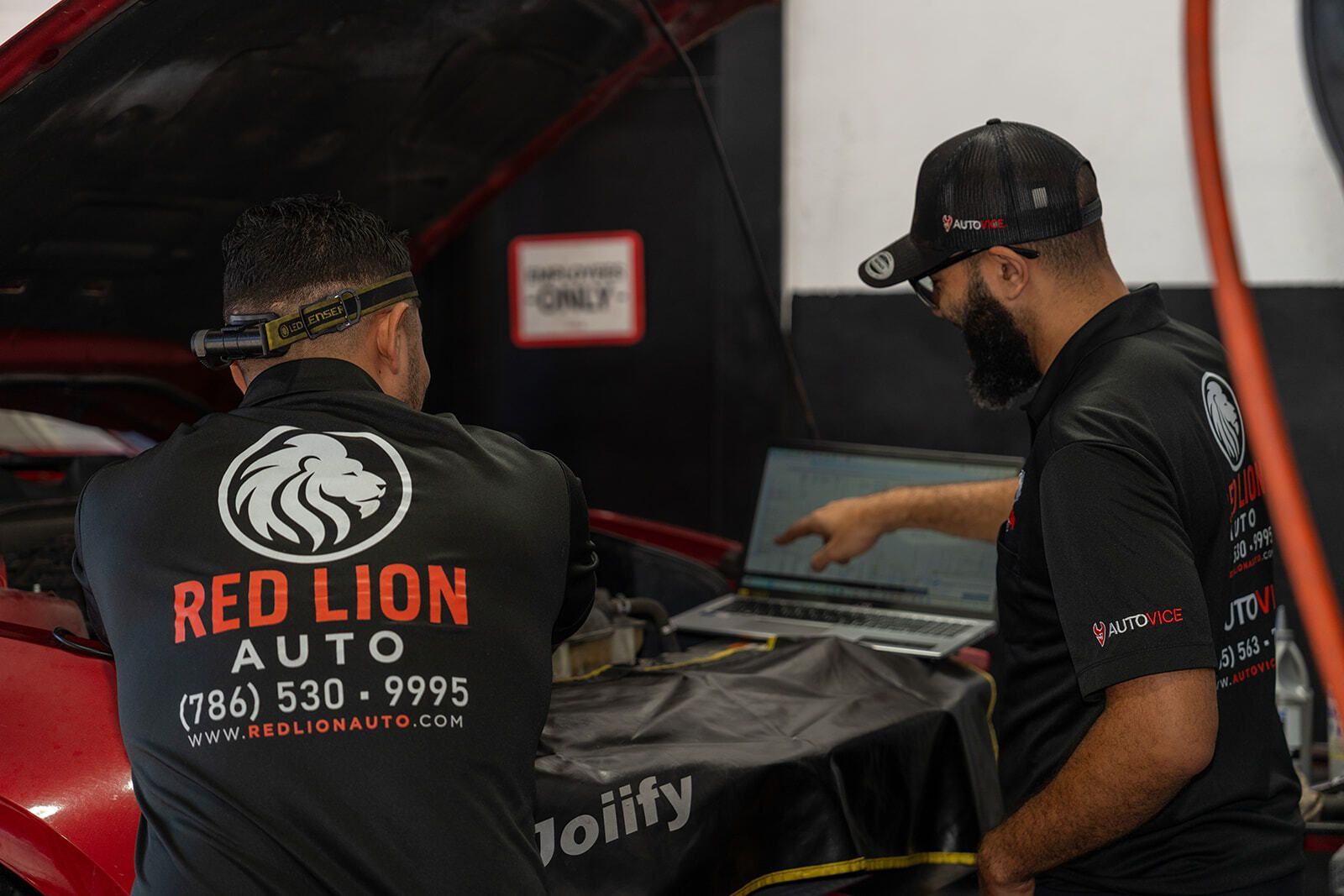 Performing Automotive Diagnostics Using a Laptop | Auto Vice