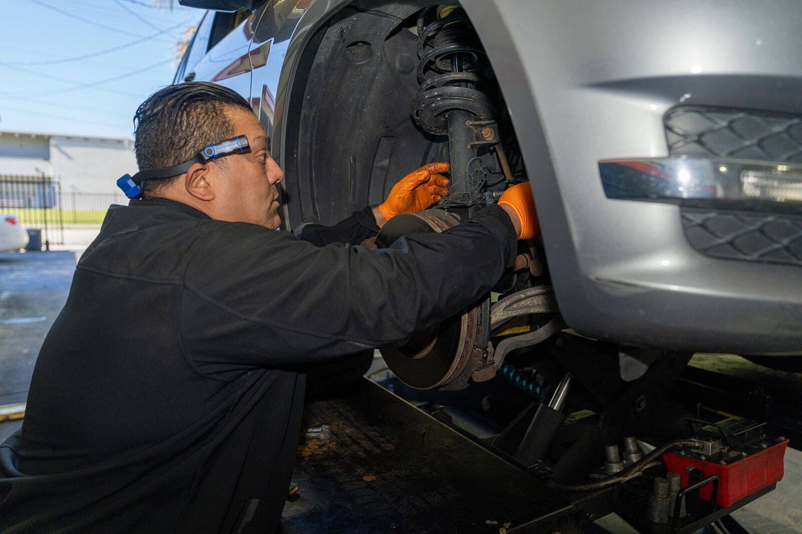 Technician Doing Tire Service | Auto Vice